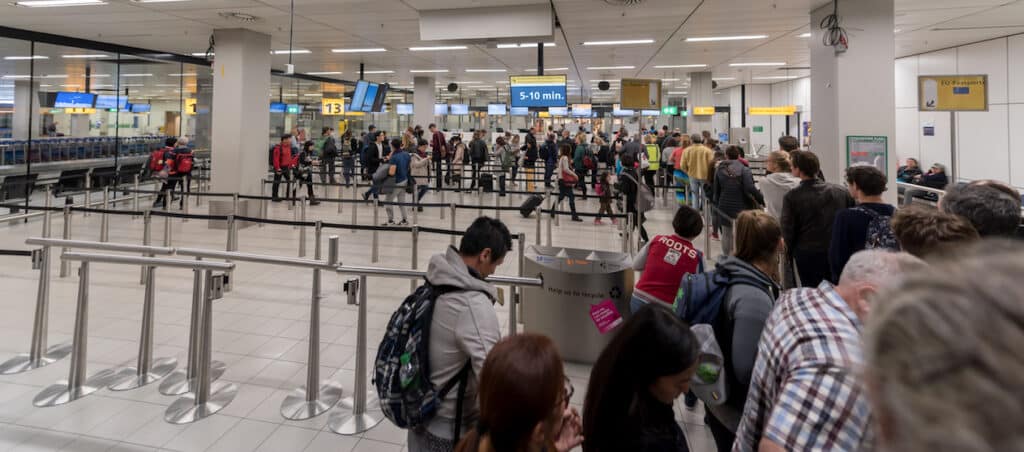 Opnieuw stiptheidsacties bij incheckbalies Schiphol