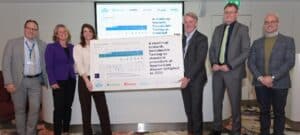 V.l.n.r.: Maarten Stienen (KLM), Petra de Ruiter (Transavia), Barbara Visser (demissionair minister), Dick Benschop (Royal Schiphol Group), Jurgen van Avermaete (LVNL), Maurice Boogerd (Corendon)