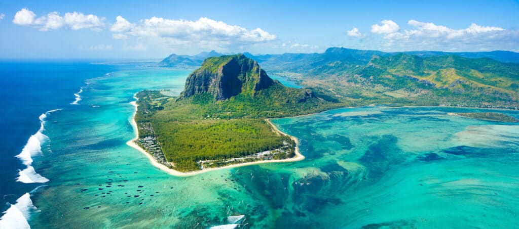 KLM en Air Mauritius schorten hun Joint Venture vluchten tussen Nederland en Mauritius op.